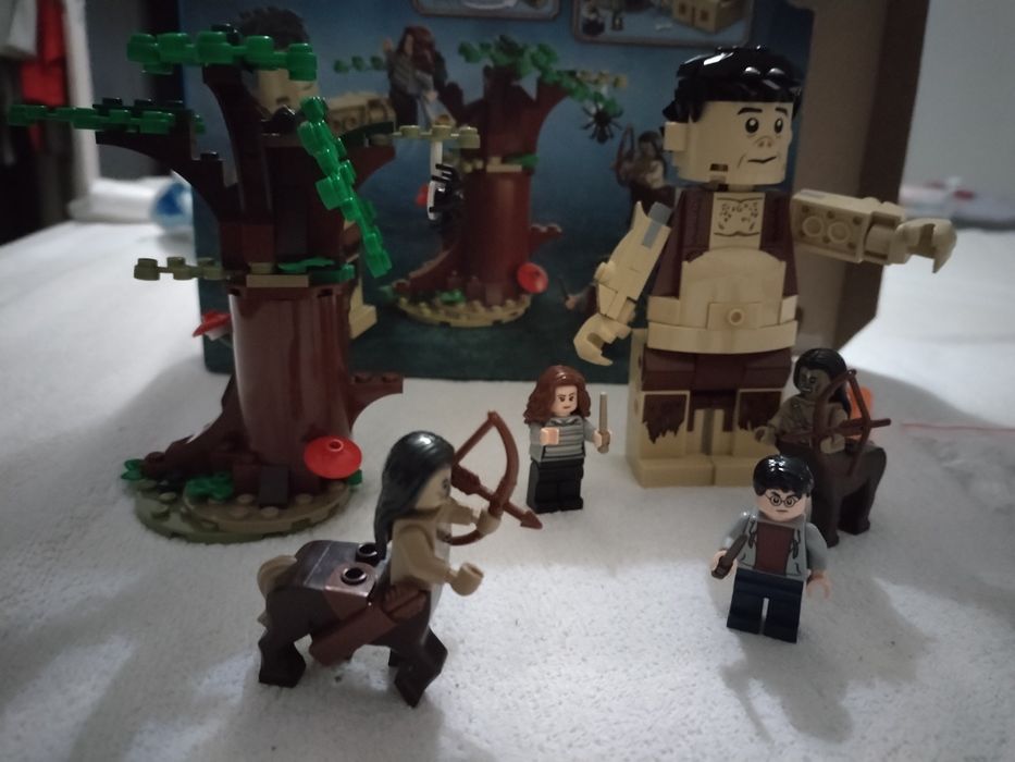 Vând LEGO Harry Potter 8+