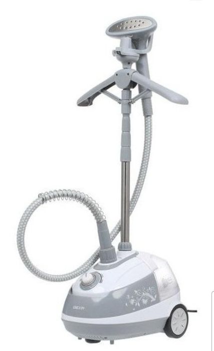 Отпариватель для одежды напольный