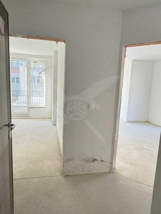 Продава се Тристаен апартамент в Пловдив, Кючук Париж - 87 кв.м за 1380 €/кв.м - Снимка #1