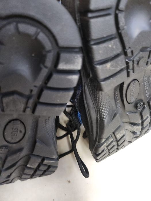 Продам спецобувь