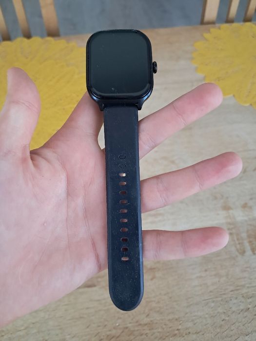 Watch bun cu conectare la telefon