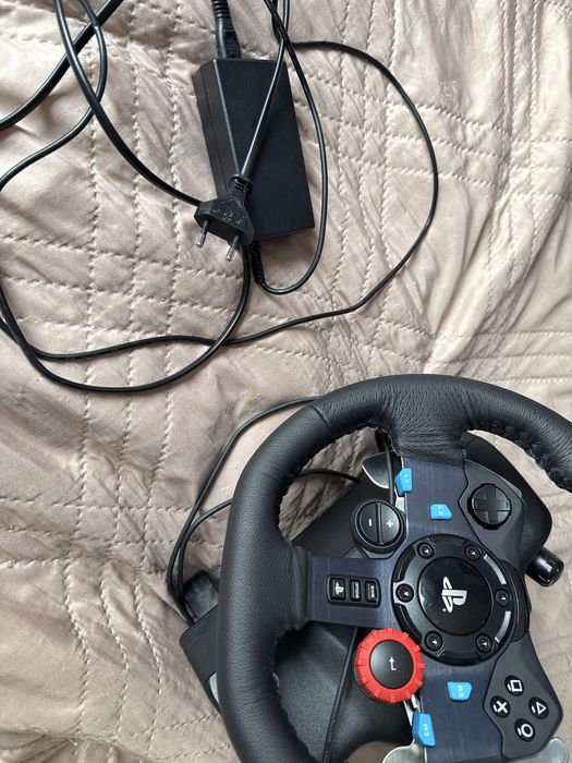 Волан и педали Logitech G29