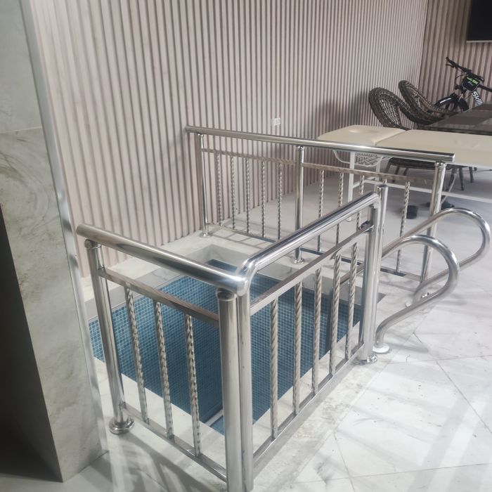 Нержавекадан Перила