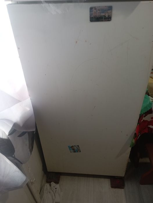 Продам морозильную камеру