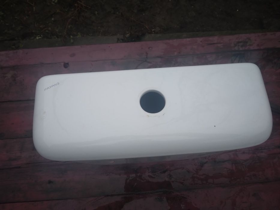 Керамично тоалетно казанче