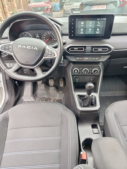 Vând Dacia Logan Journey înmatriculat 25.09.2025
