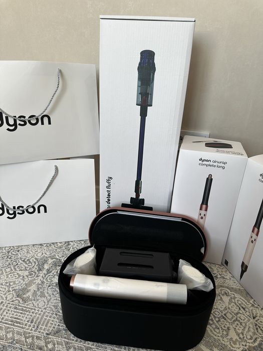 Дайсон стайлер в цвете Сакура