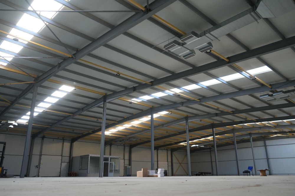 Дава се под наем Склад в с. Мокрище, Област Пазарджик - 1800 кв.м за 9180 € - Снимка #5