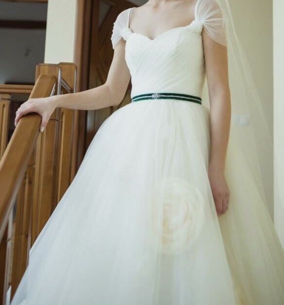 Vand rochie mireasa