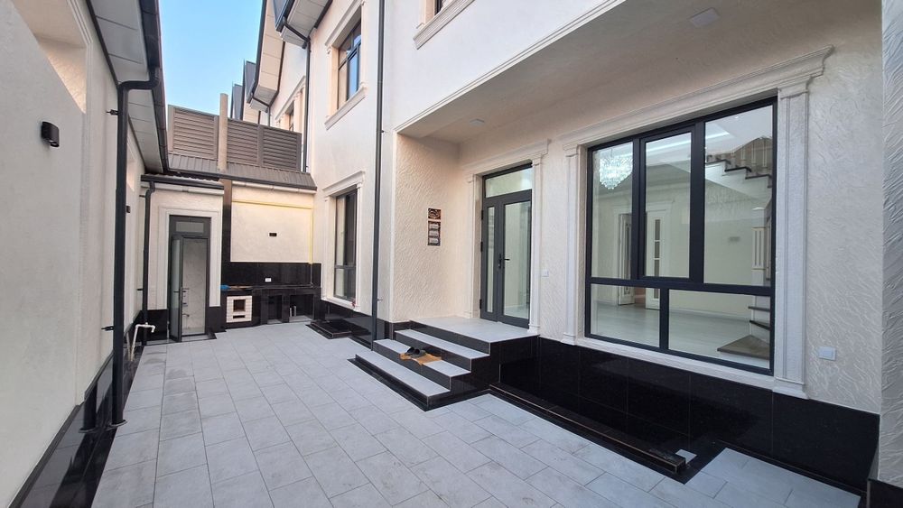 * СЕРГЕЛИ БЕРУНИЙ 5 Хона + 2 Холл +  Кухня 1.6 Соток Продаётся Участка