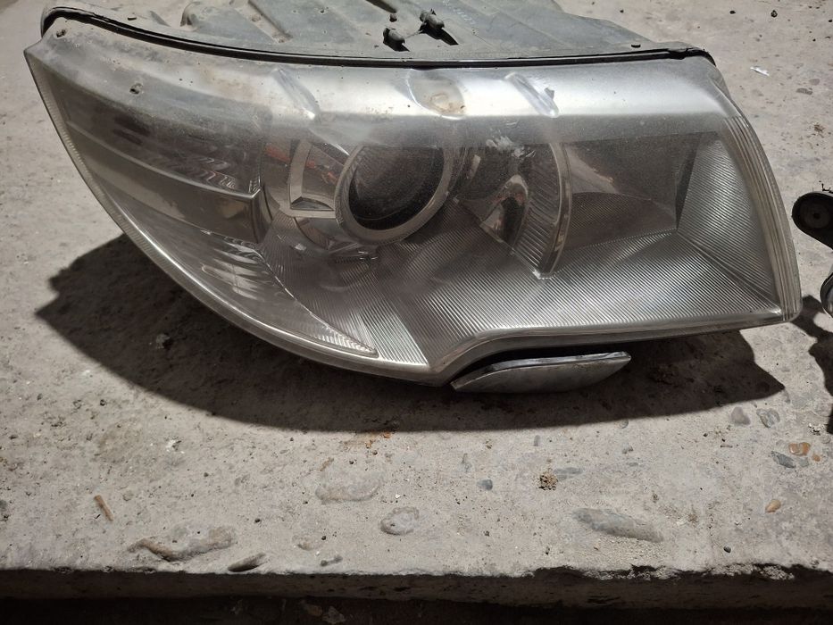 фары супер б ,продам б/у дубликат