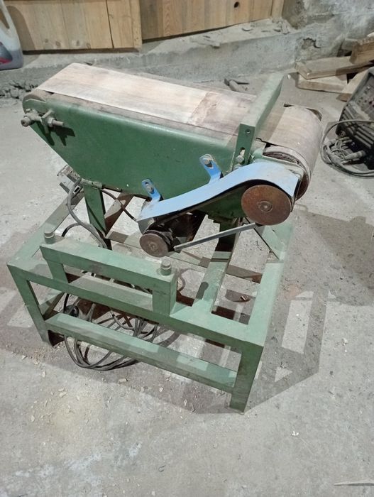 Продам шлифовальный.