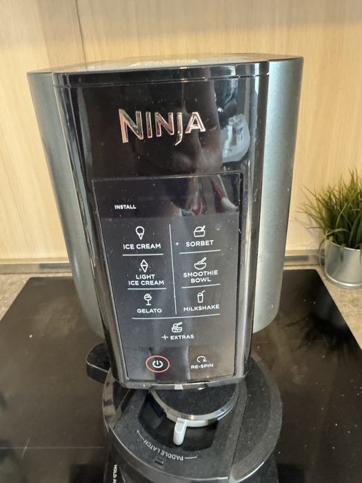 Сладолед машина Ninja