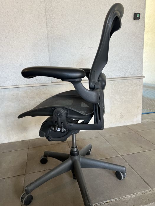 Herman Miller Aeron size B