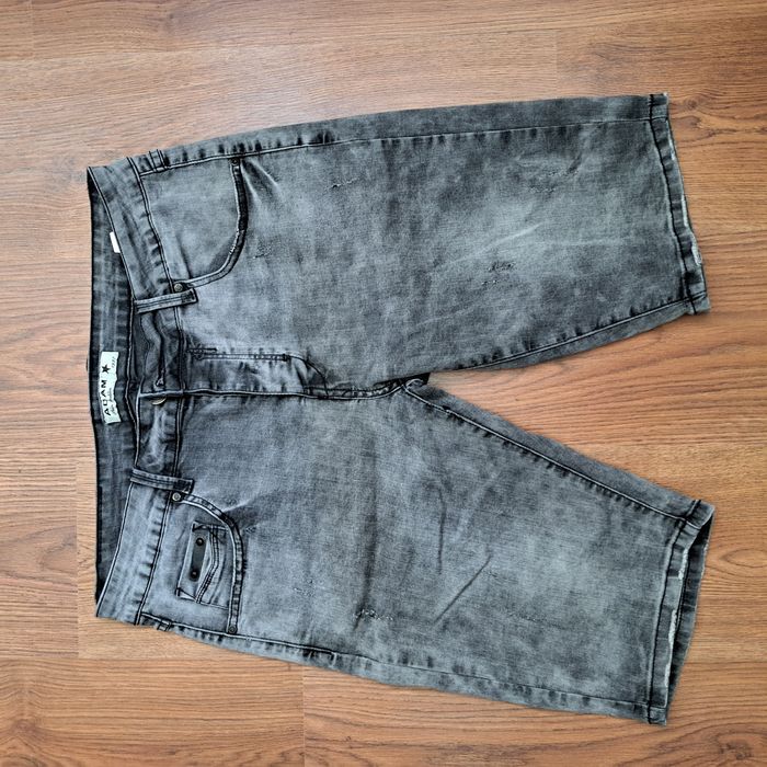 Къси мъжки дънки