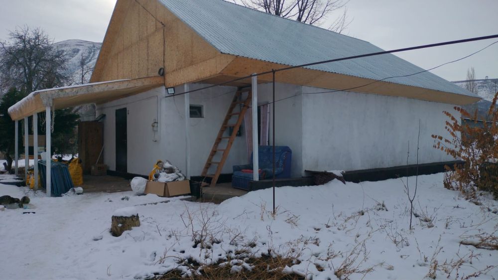 Продам дом в центре возле Аимата