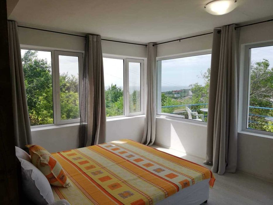 Вила под наем, лято 2026, цялата вила от 1ви юни, 1500€ на месец