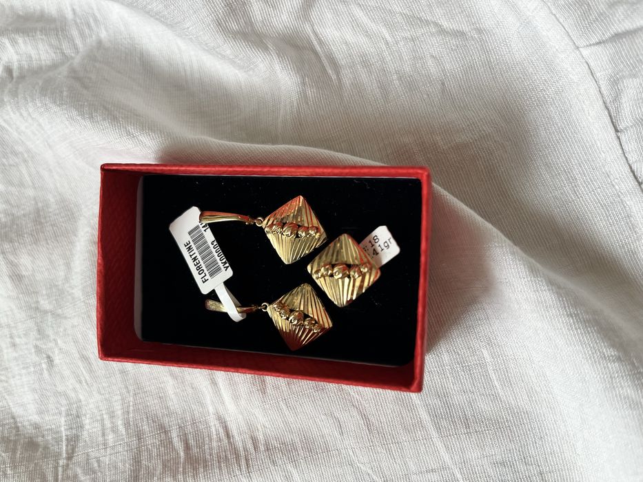 Сатылады: алтын комплект (585 проба)