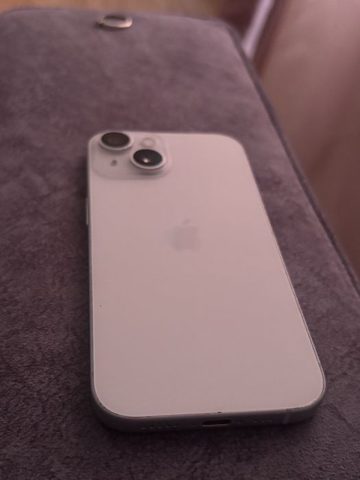 Продам iPhone 15, 128 GB