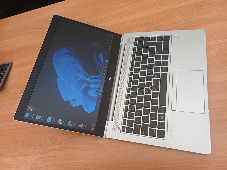 14'FullHD IPS HP Elitebook AMD Ryzen 3 Pro/8GB DDR4/256GB SSD
