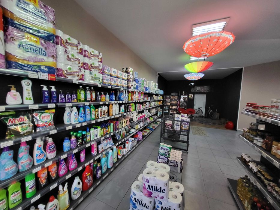 Дава се под наем Магазин в с. Братаница, Област Пазарджик - 400 кв.м за 510 € - Снимка #8