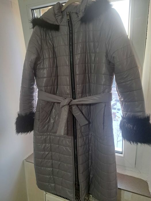 Vand geaca dama marimea 42