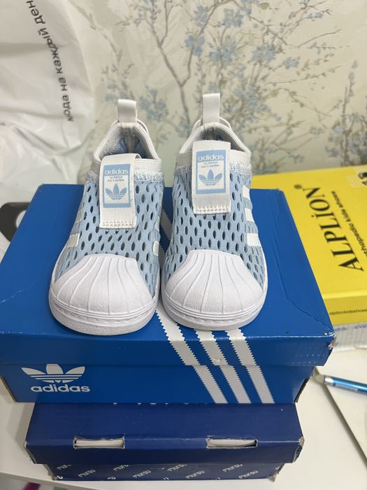 Продам кроссовки/сандали adidas, адидас