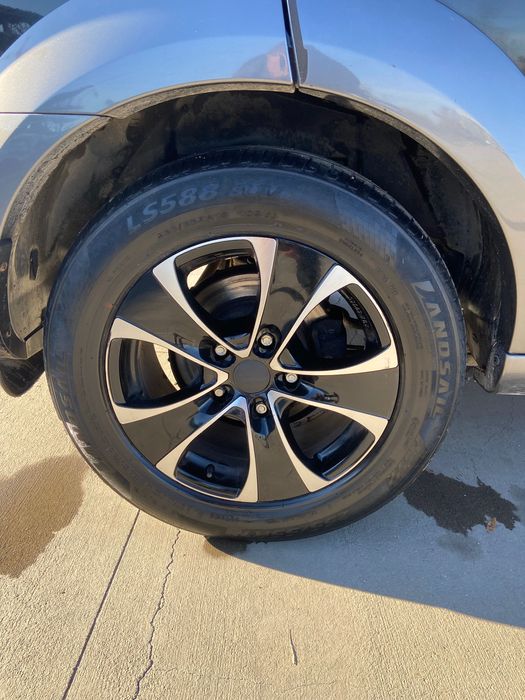 Kia Sorento Джанти 18цола с гуми