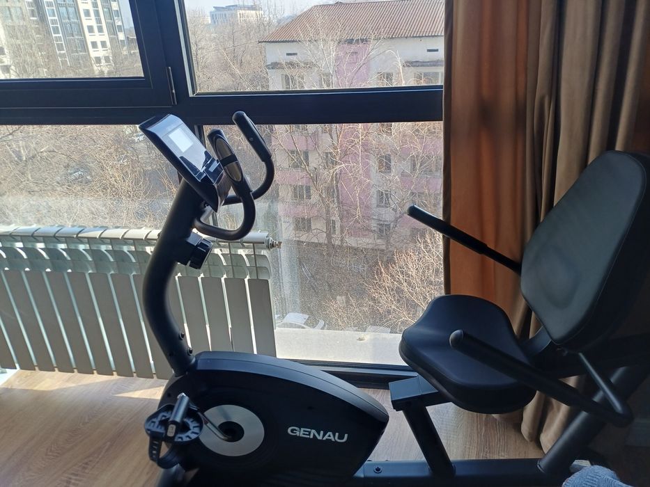 Продам вело-тренажер со спинкой