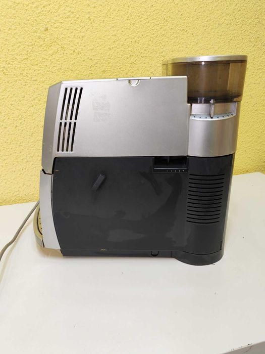 Продавам кафемашина  Saeco Royal