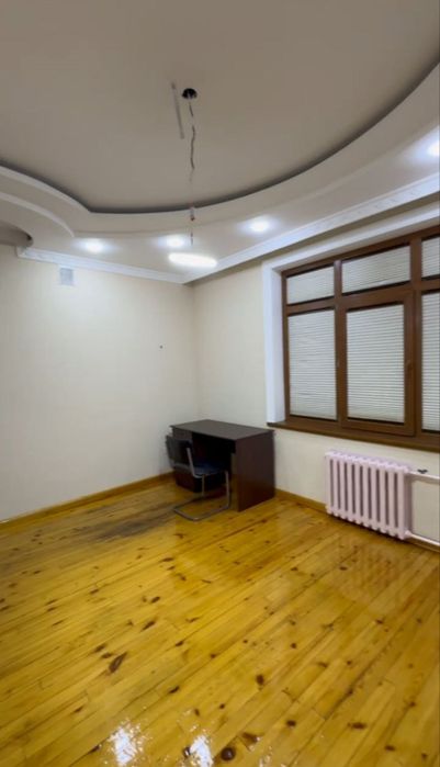 Недорогой Уютный Офис с возможностью проживания на  Ракат махалле 200м