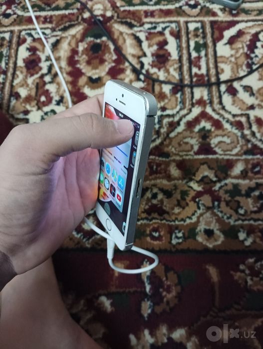 iPhone 5s sotiladi