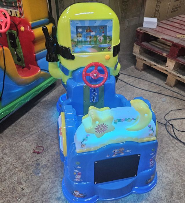 Клатушка работеща с монети или жетони ''Миньон 2''