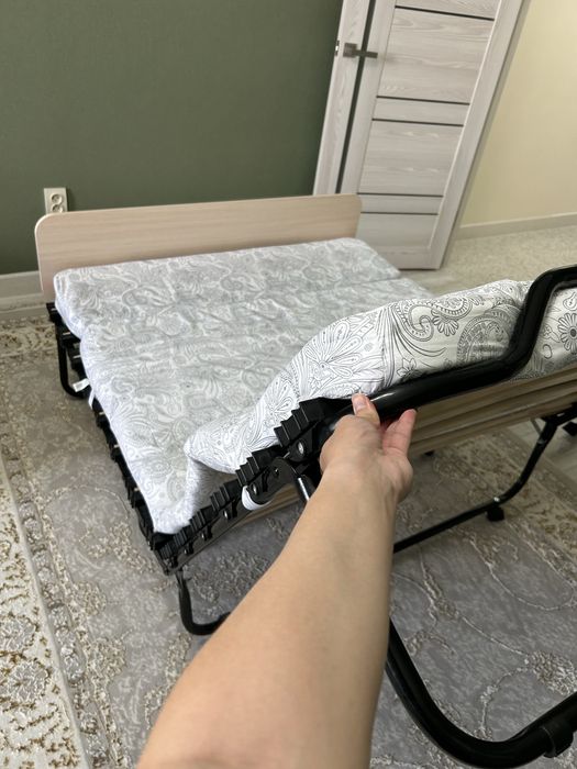 Раскладная кровать за ПОЛЦЕНЫ