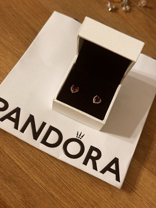 Пандора обеци Pandora