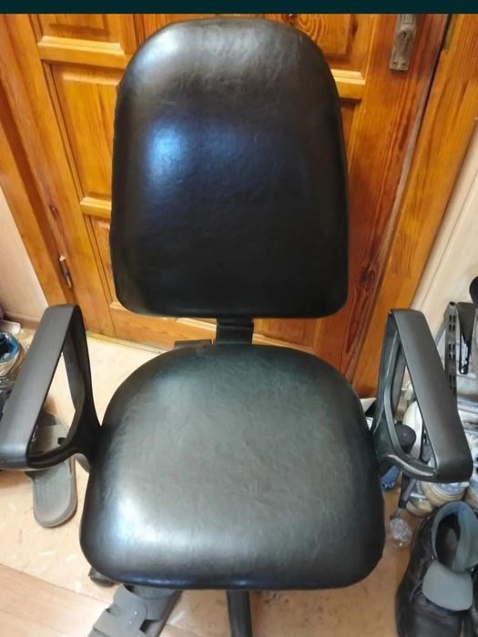 Продам компьютерное кресла