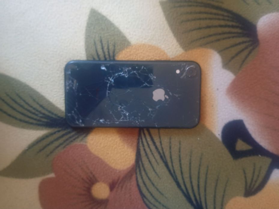 iPhone XR 64 gb