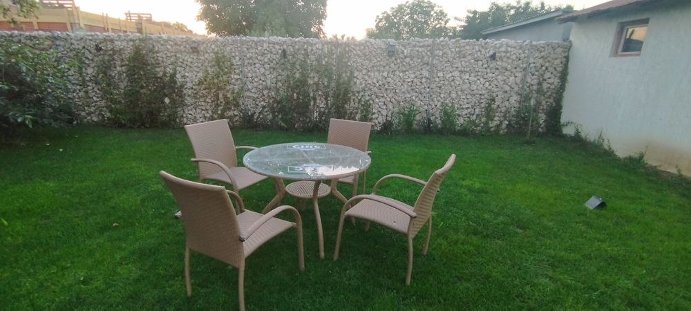 Masa 1,05 rotunda și 4 scaune ratan