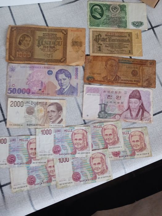 Стари банкноти. С