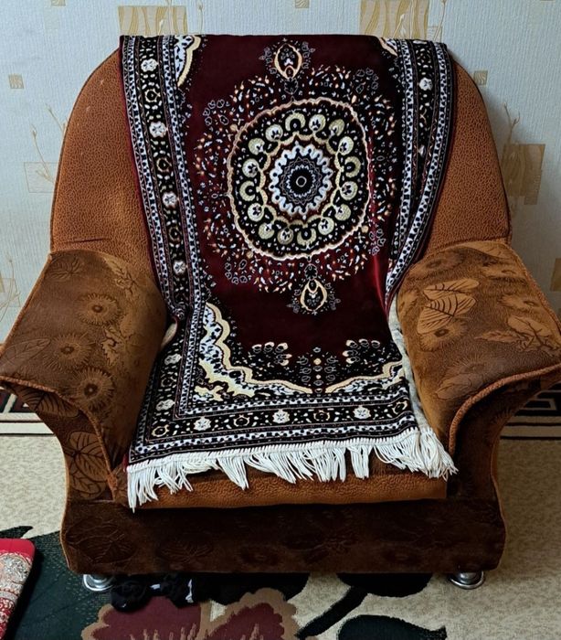 Yumshoq mebel sotiladi xolati yaxshi