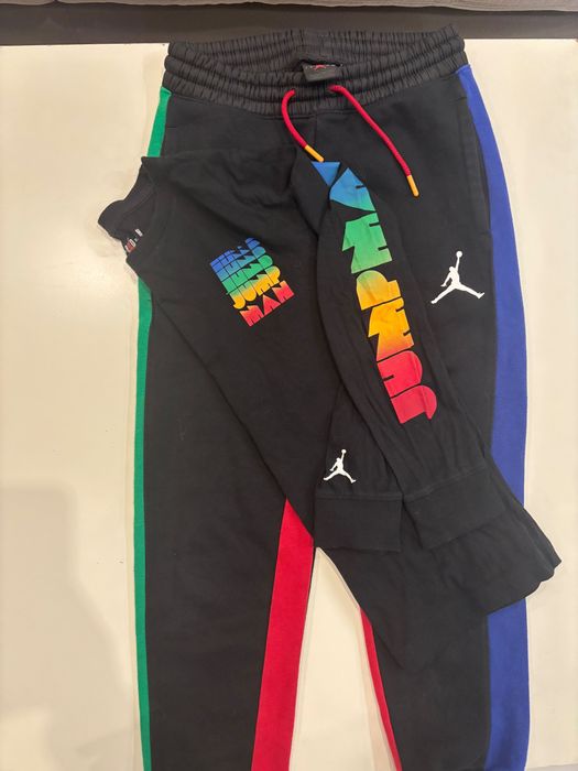 Комплект Nike Jordan за 10-12 години