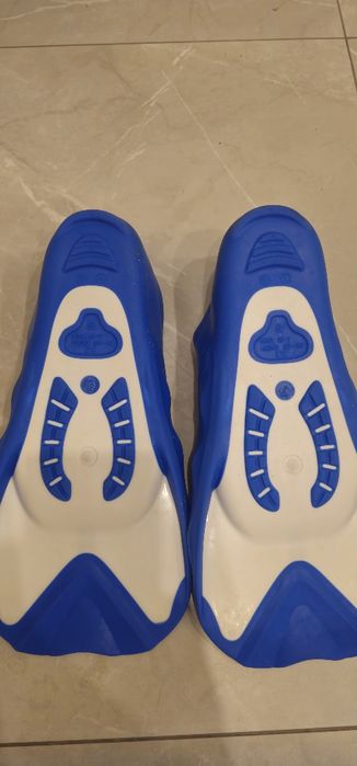 Ласты для бассейна