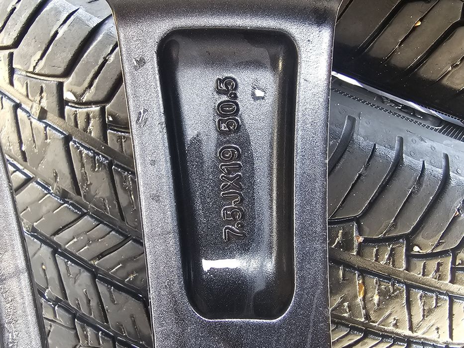 Комплект колёса на 19