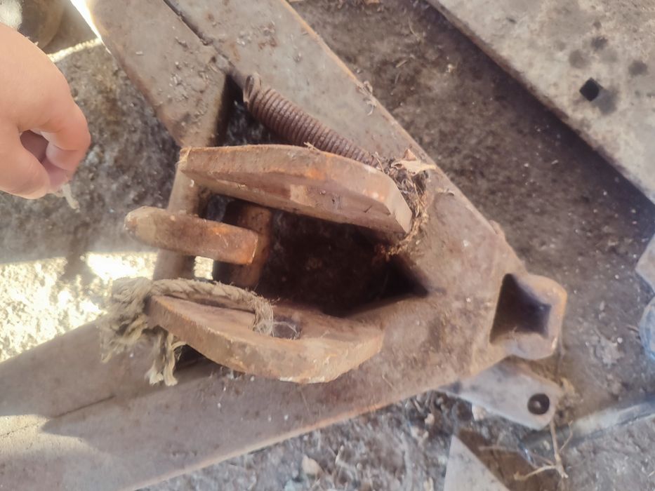 Уголник МТЗ продам