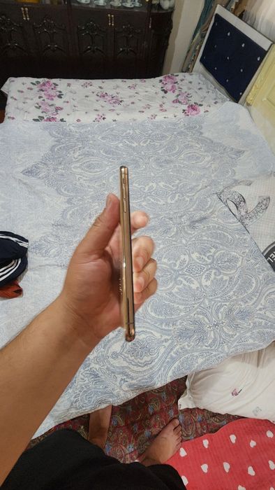 Iphone xs max 64 gb gold