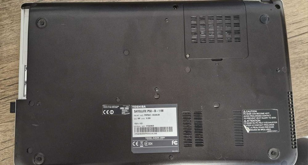 Laptop Toshiba i7 / 16GB RAM / SSD + HDD 1TB+ usor negociabil