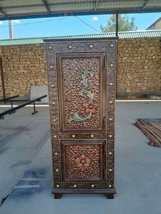 Pul yoki qimmat buyum soladigan seyf