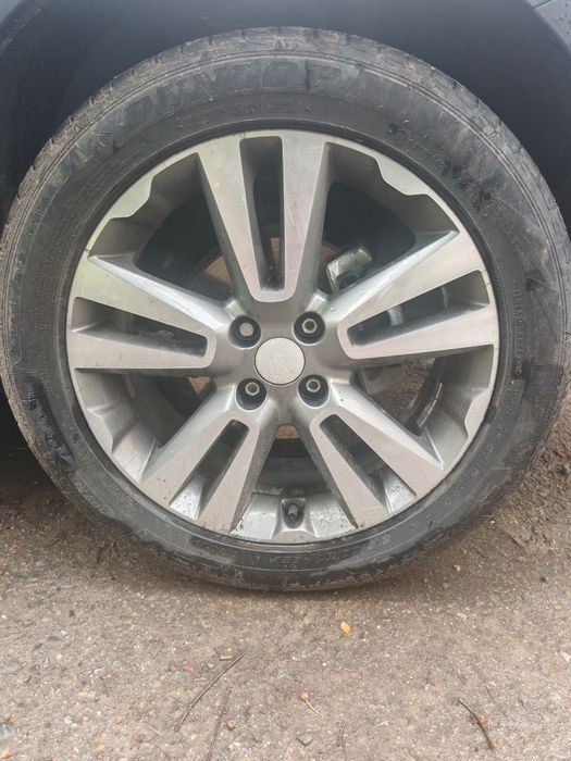 Диски от Lada Vesta sw Cross r17