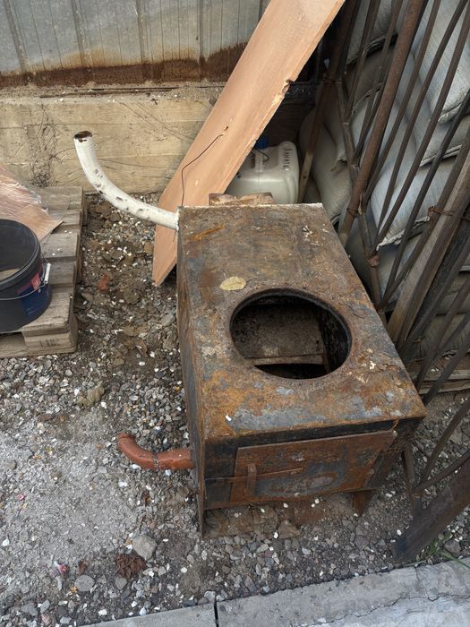 Продам печку на твердом топливе