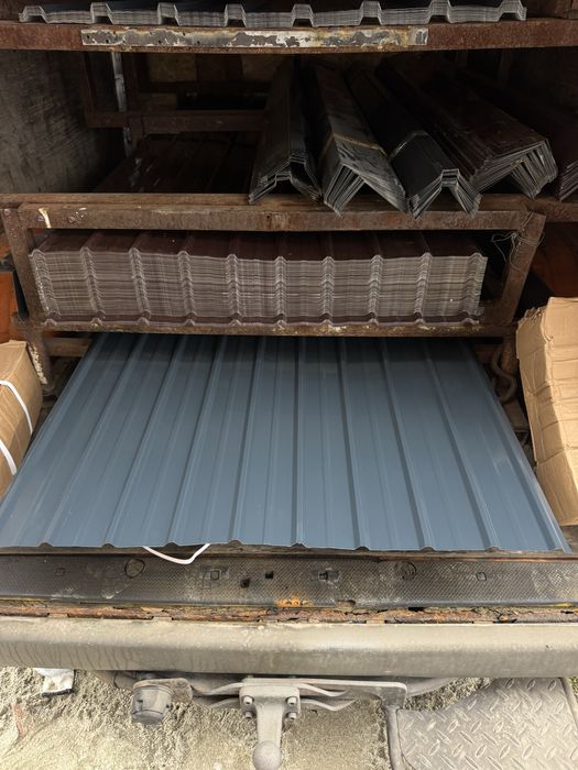 Tabla cutata colorata pentru gard sau acoperis super rezistenta